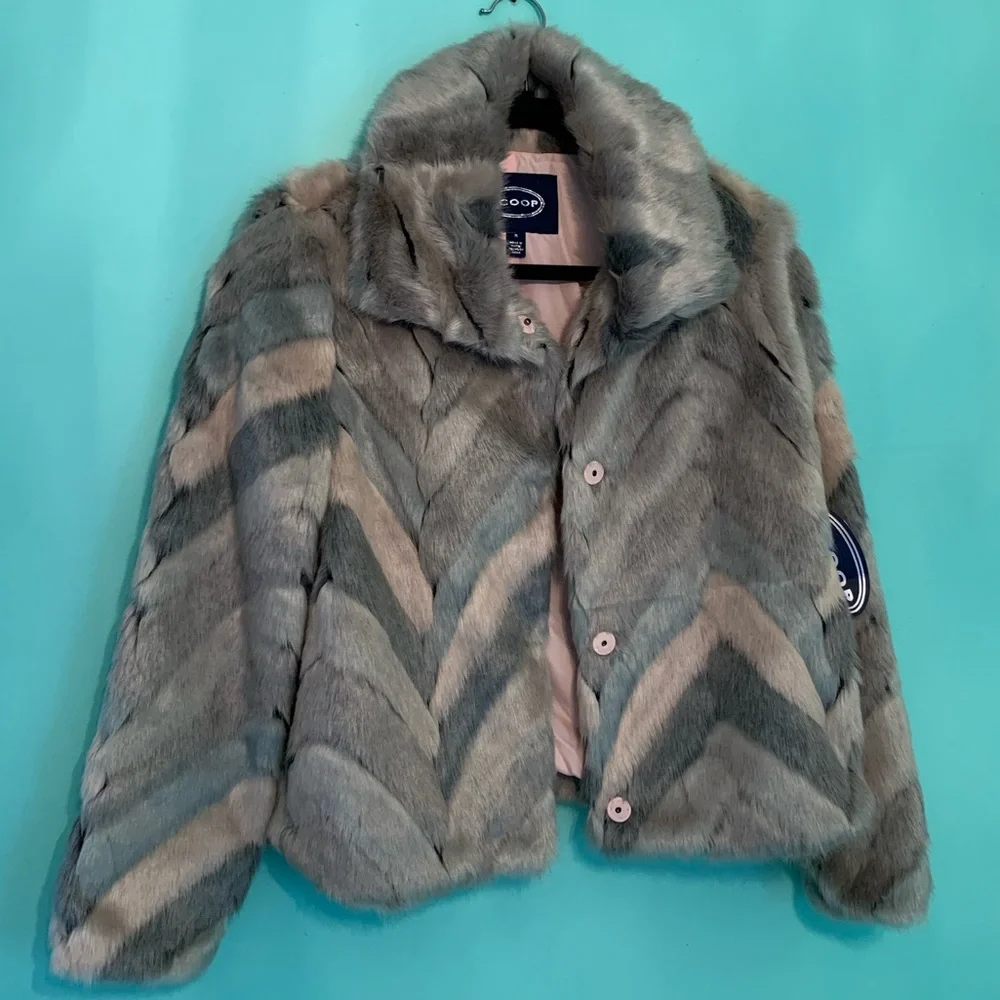 Trendy fuzzy jacket medium - Picture 8 of 9